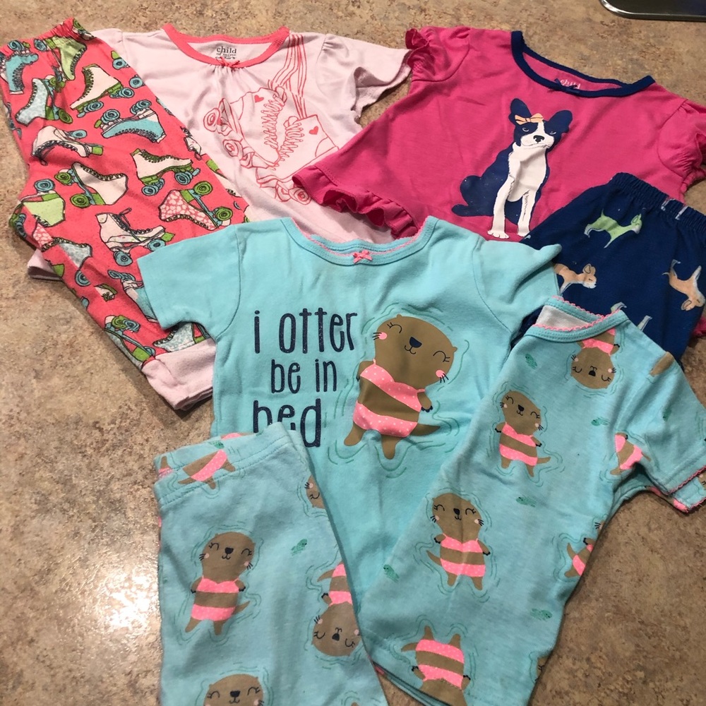 2T pajama sets